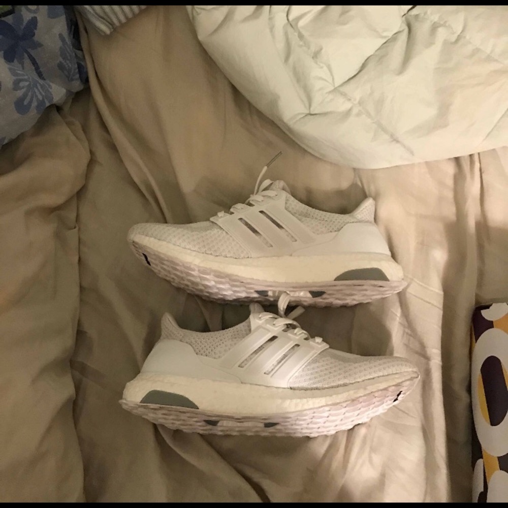 Ultraboost 2.0 Triple White